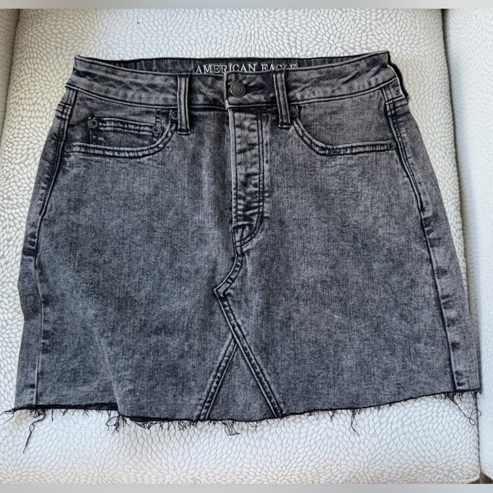 American Eagle NWT Denim Jean skirt size 6